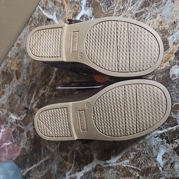 Girls Shoes - Picture 4 of 4